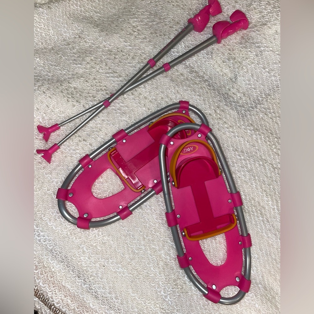 AMERICAN GIRL DOLL Snow shoes and polls